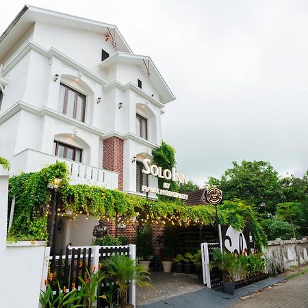 Solo Inn By Hawk Hospitality Kochi Eksteriør billede