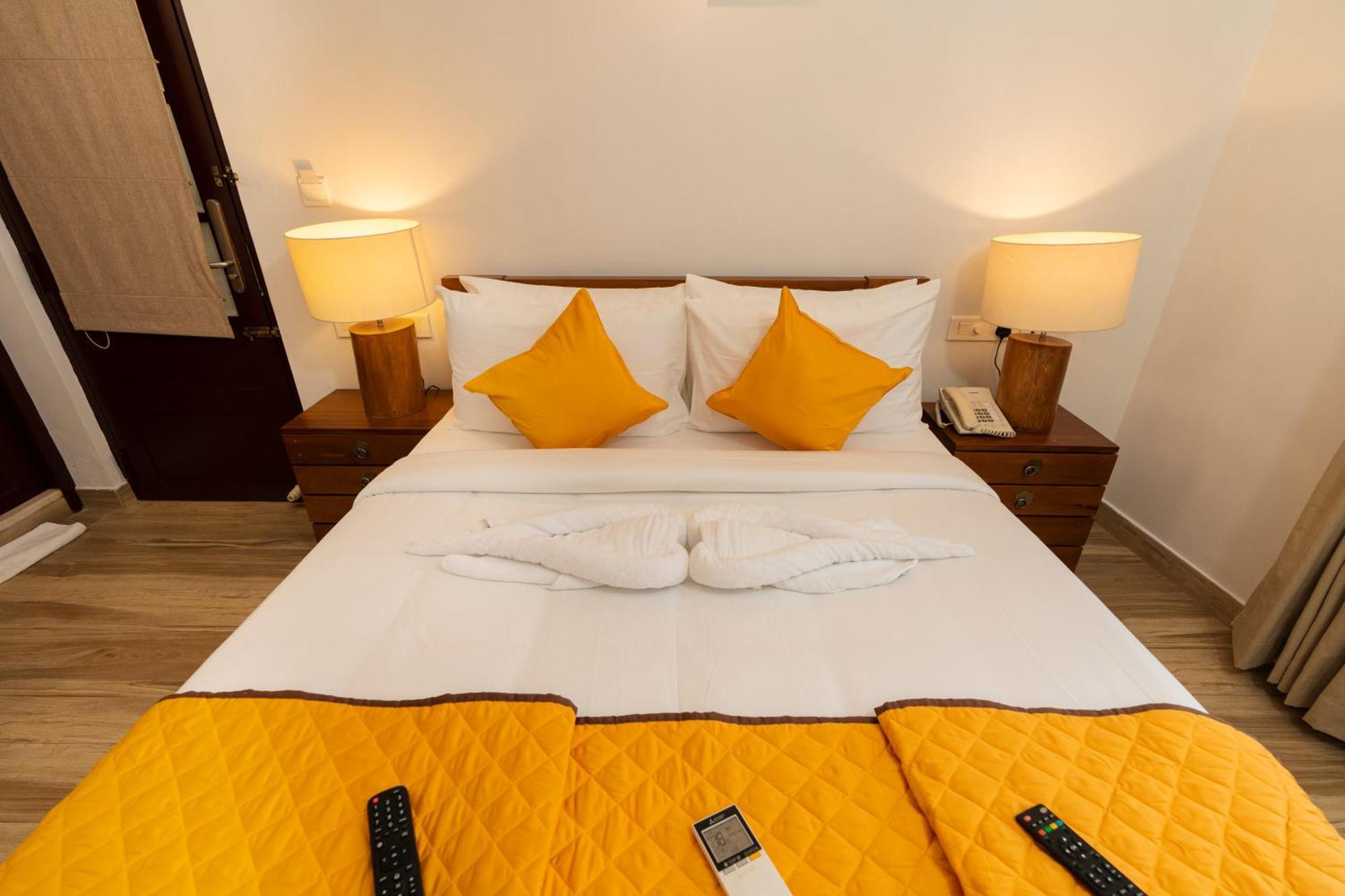 Solo Inn By Hawk Hospitality Kochi Eksteriør billede