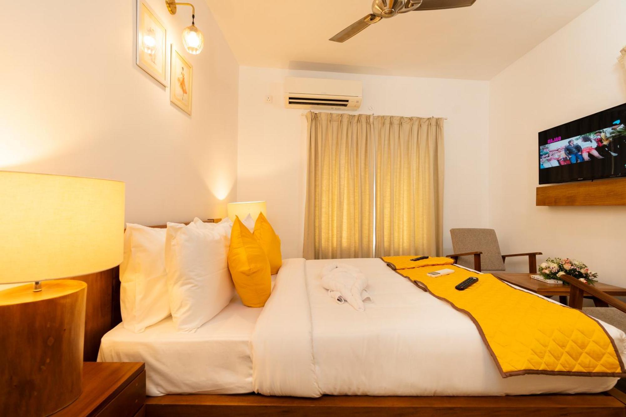 Solo Inn By Hawk Hospitality Kochi Eksteriør billede