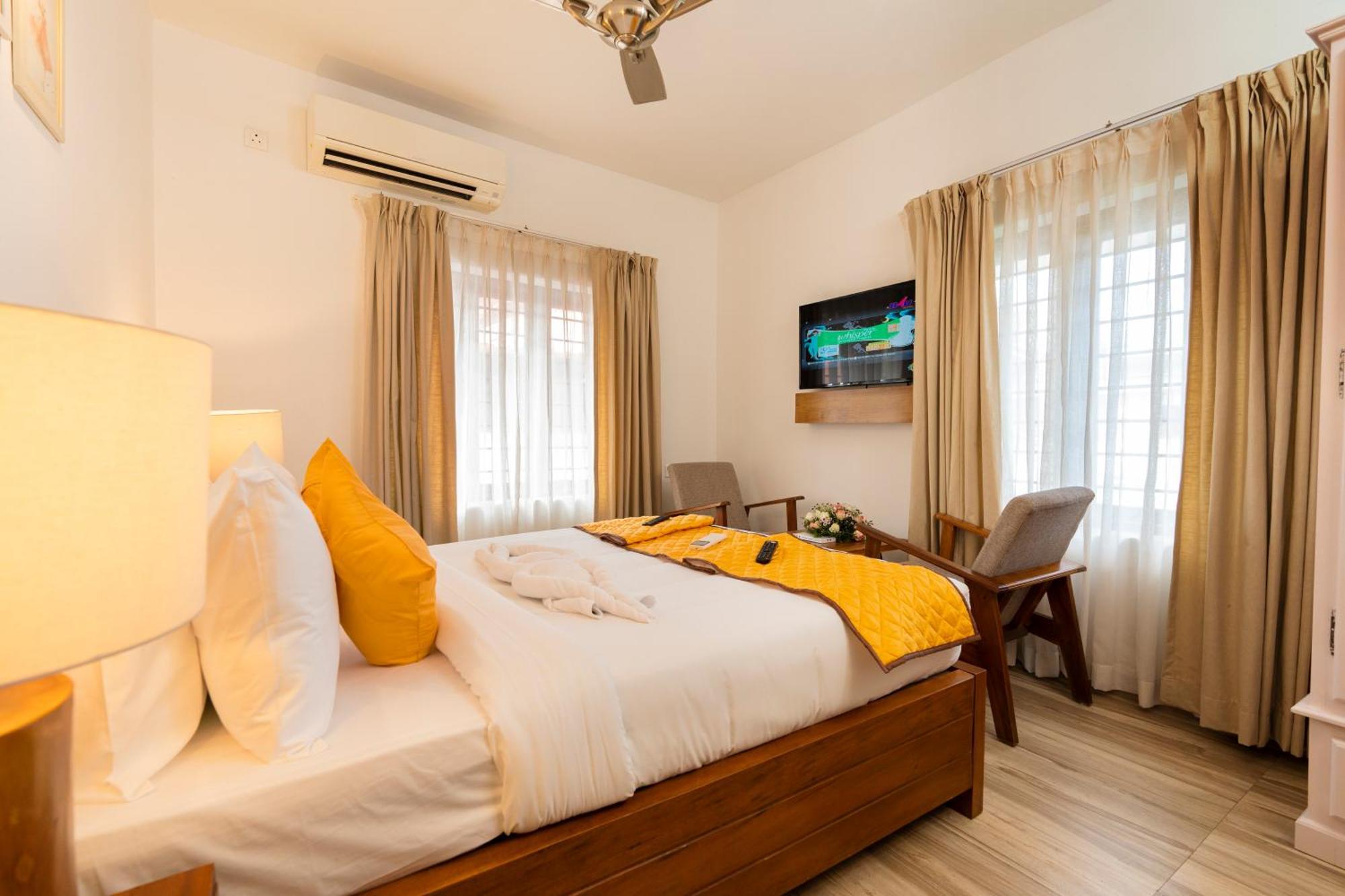 Solo Inn By Hawk Hospitality Kochi Eksteriør billede