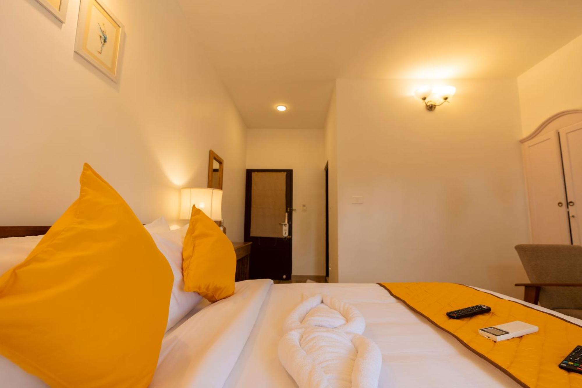 Solo Inn By Hawk Hospitality Kochi Eksteriør billede