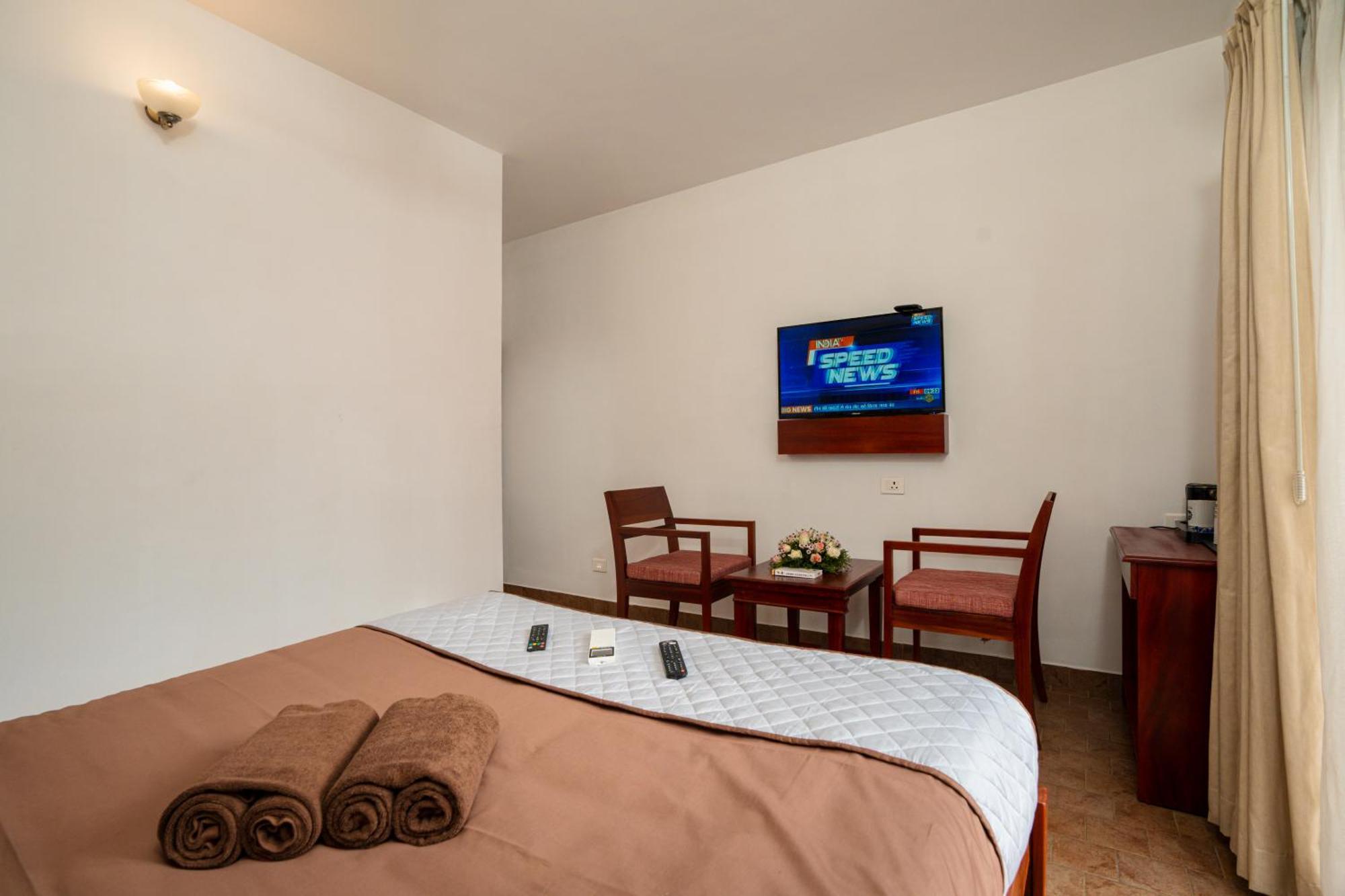 Solo Inn By Hawk Hospitality Kochi Eksteriør billede