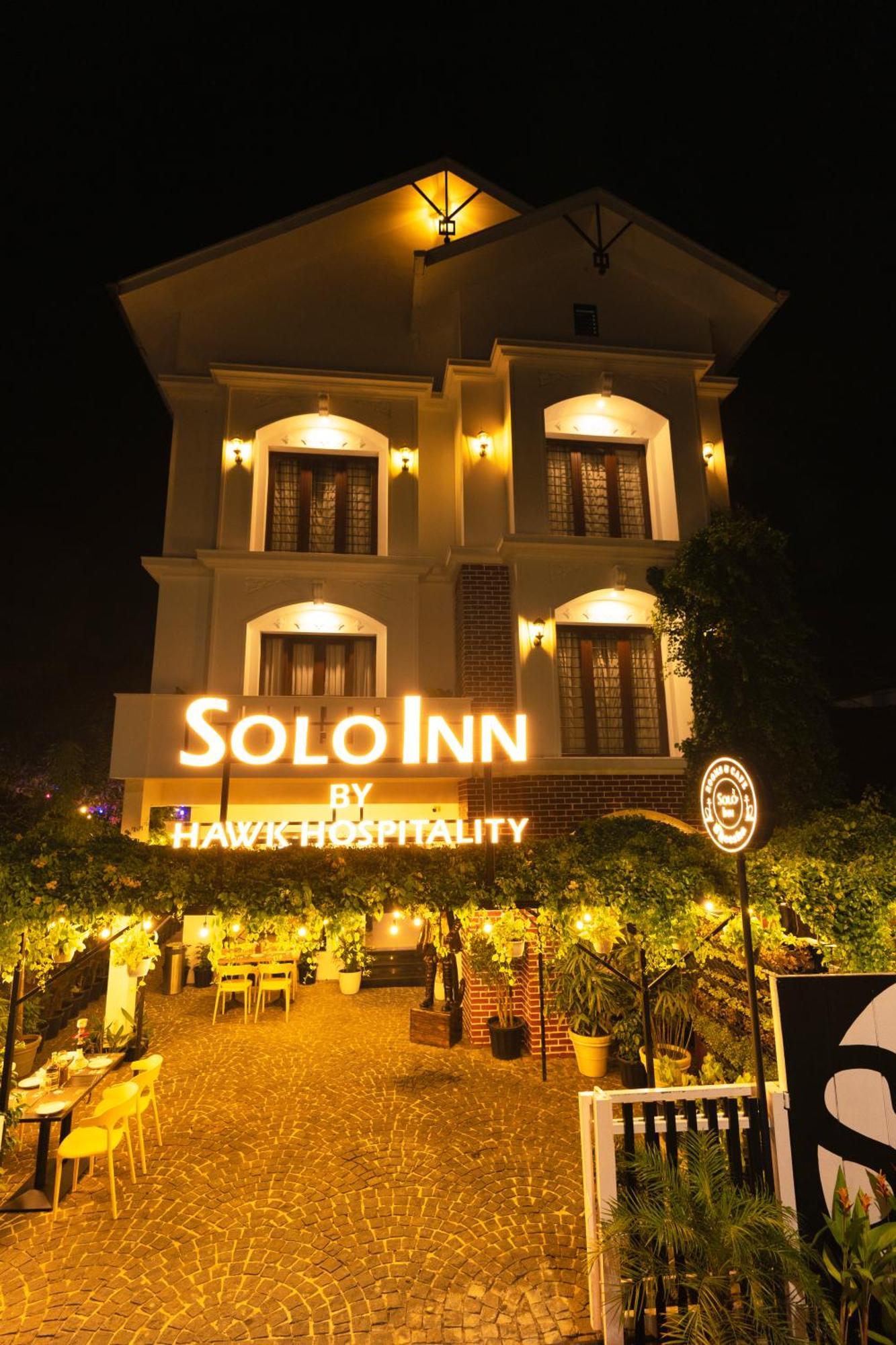 Solo Inn By Hawk Hospitality Kochi Eksteriør billede