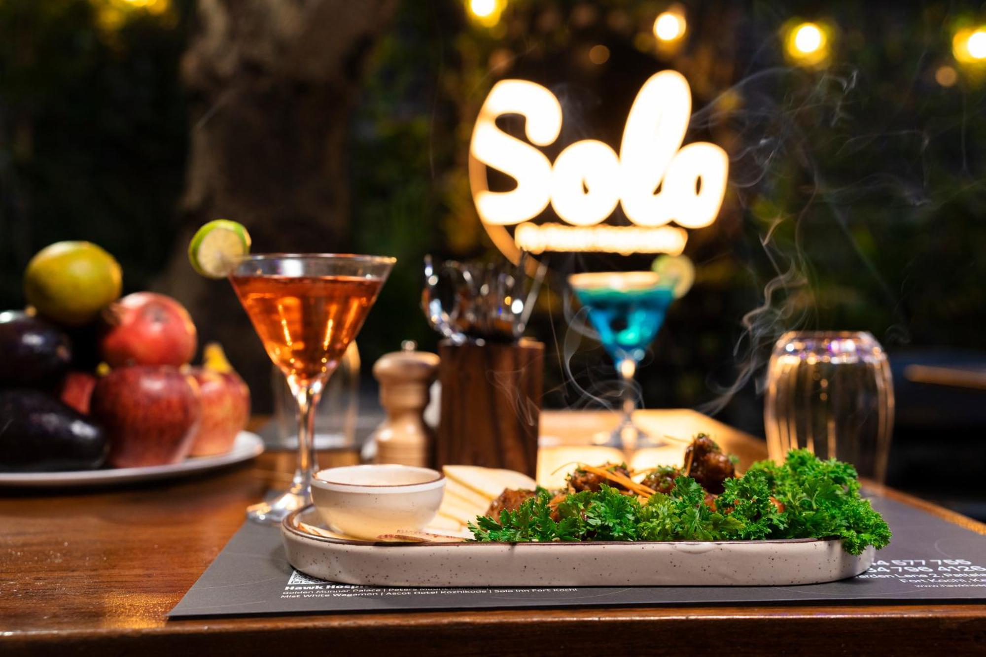 Solo Inn By Hawk Hospitality Kochi Eksteriør billede